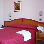 La Perla Hotel
