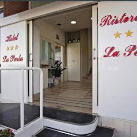 La Perla Hotel