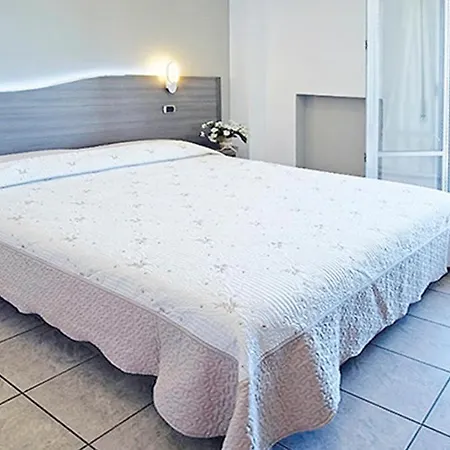 La Perla 3*