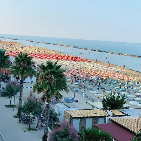 La Perla Hotel 3*
