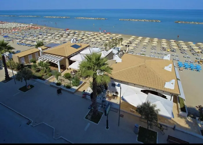 Hotel La Perla 3*
