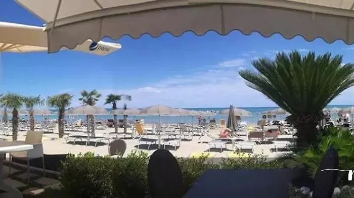 La Perla Hotel 3*