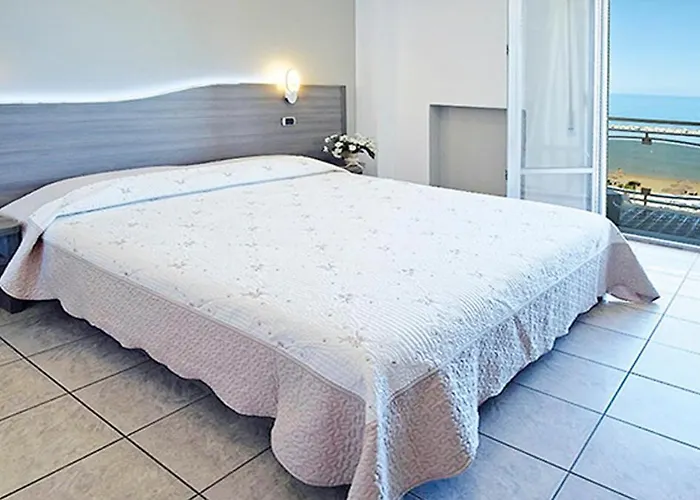 La Perla 3*