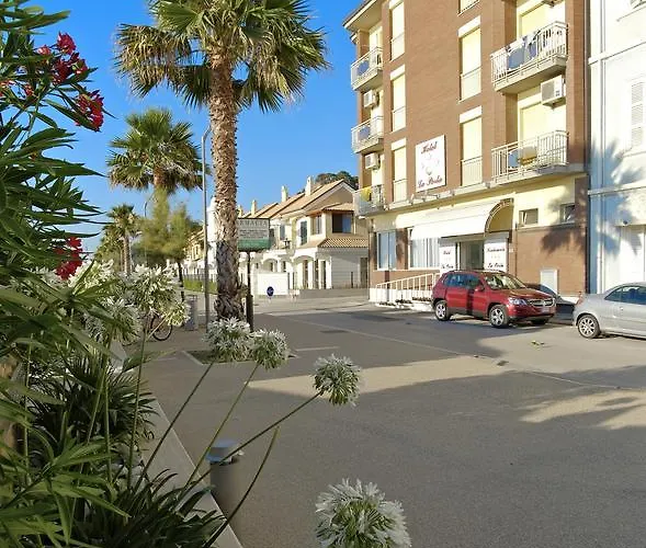 La Perla Hotel